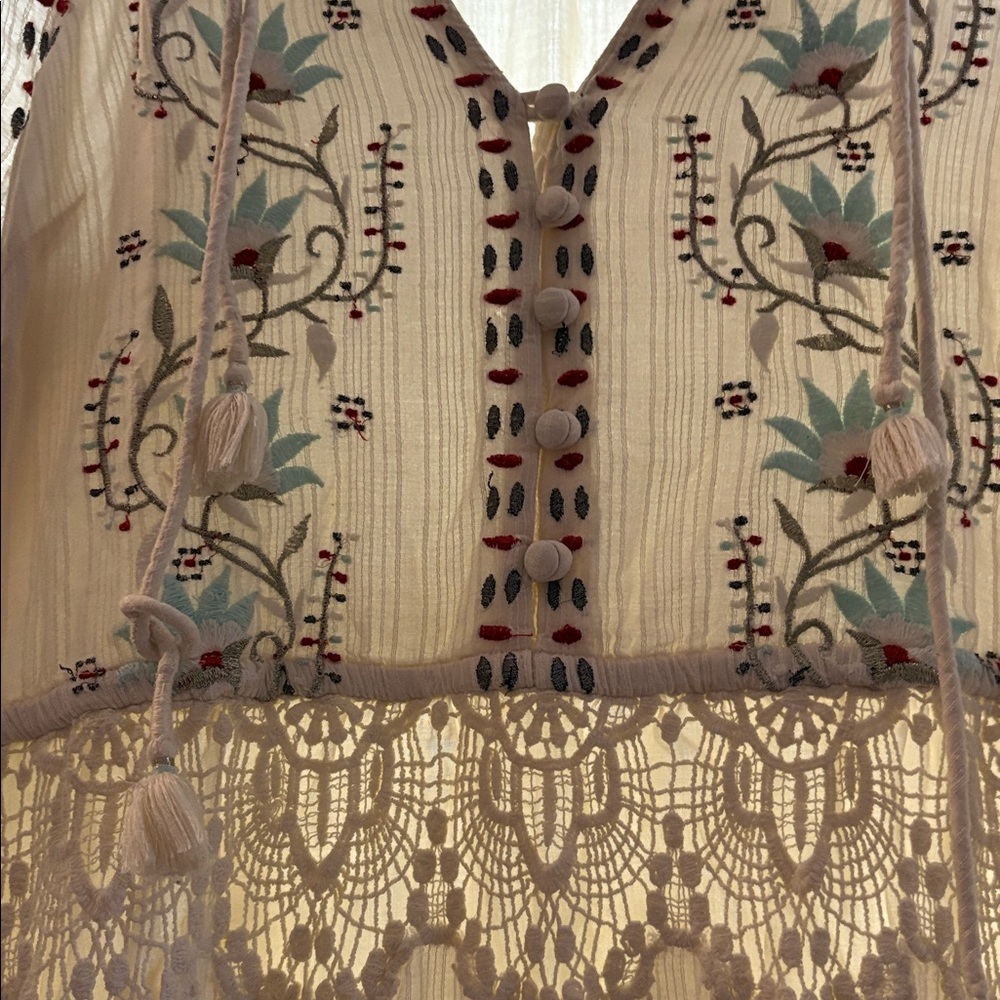 Anthropologie gorgeous boho Embroidered Cream dress - Picture 4 of 9